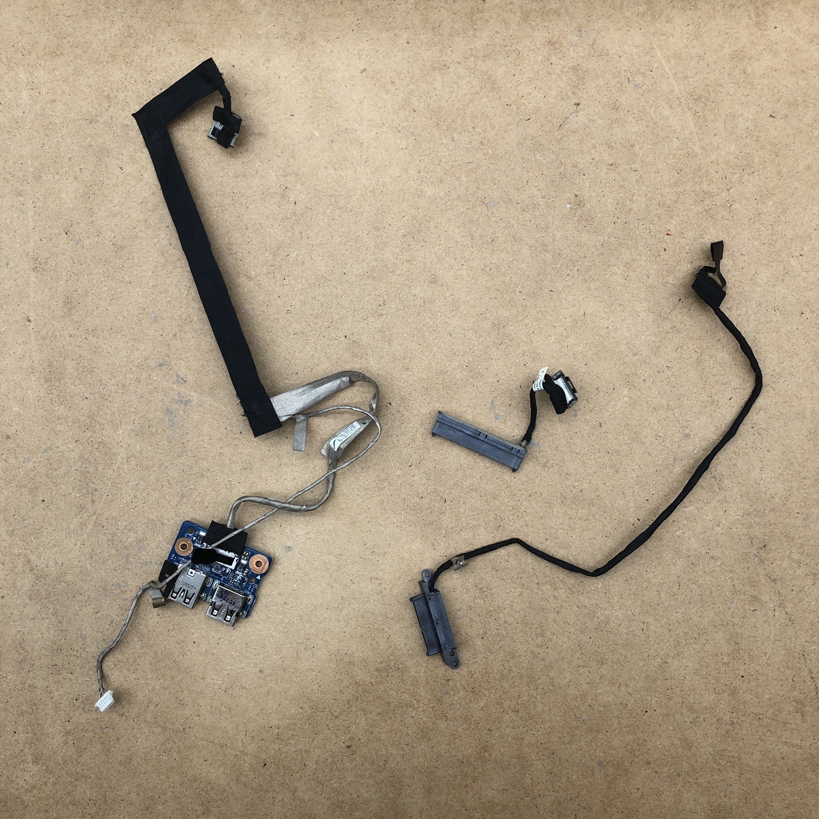 Connecteur USB/Sata - HP Pavilion DV7 modèle : TPN6-W109