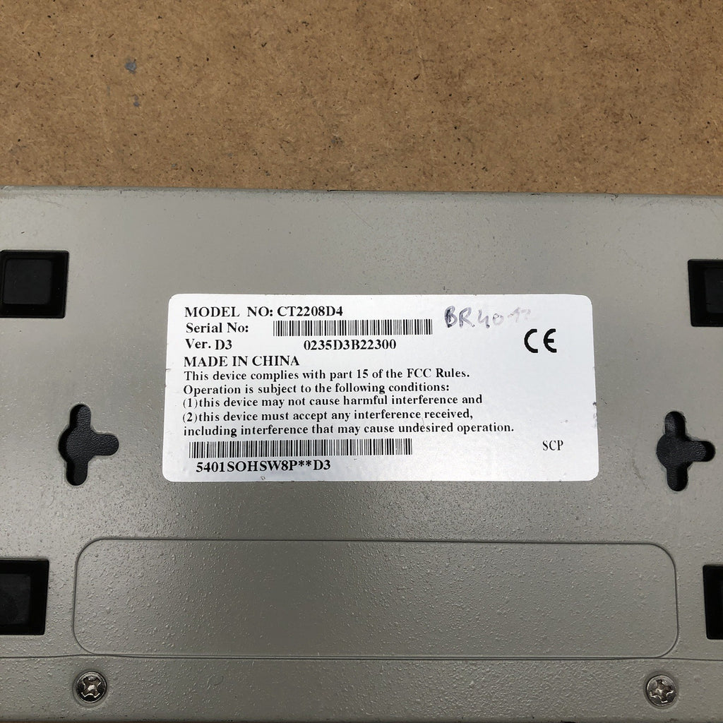 Switch 8 ports 10/100 Mbps - CT2208D4 - reconditionné par le vendeur