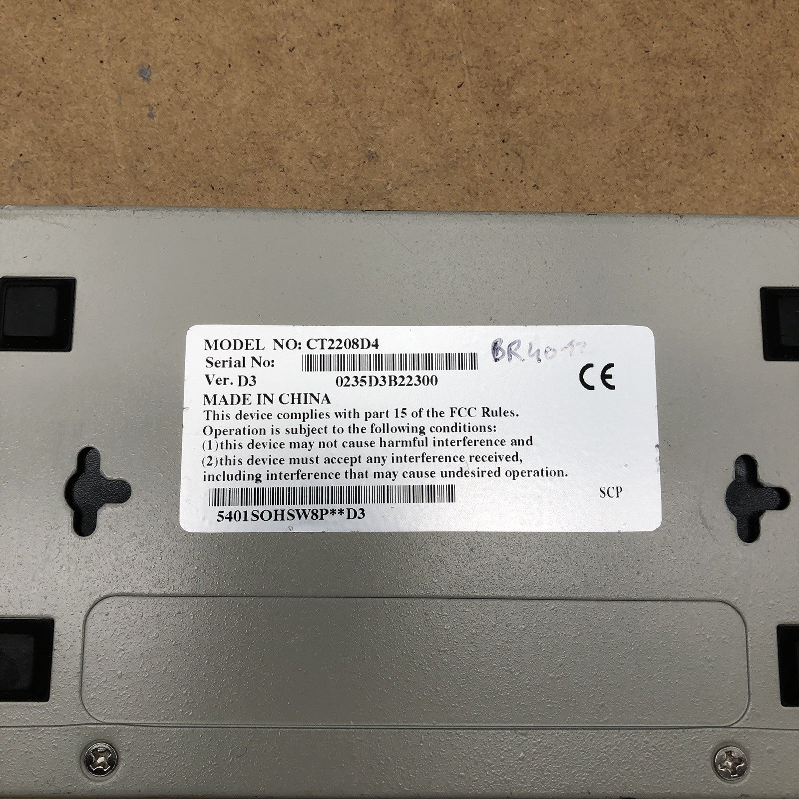 Switch 8 ports 10/100 Mbps - CT2208D4 - reconditionné par le vendeur