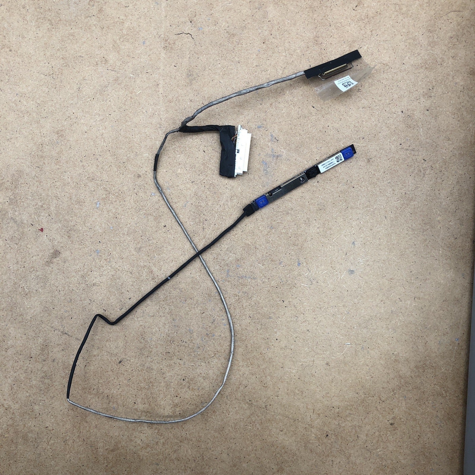 Connecteur écran avec webcam - Acer Aspire3 A315