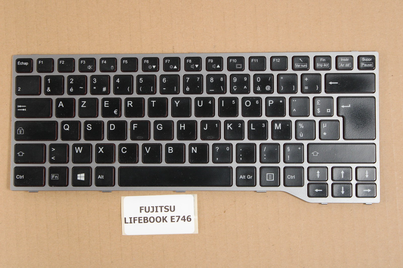 Clavier azerty - Fujitsu Lifebook E746