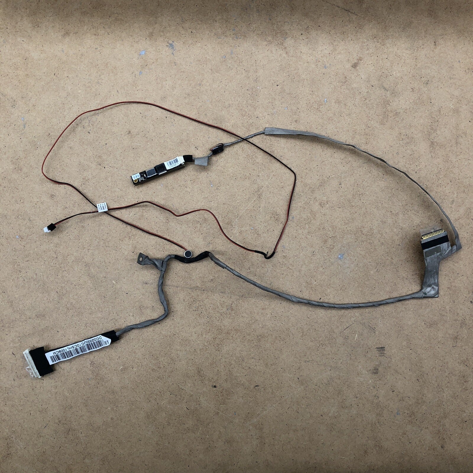 Connecteur écran+webcam  - Toshiba Satellite  L500-205 