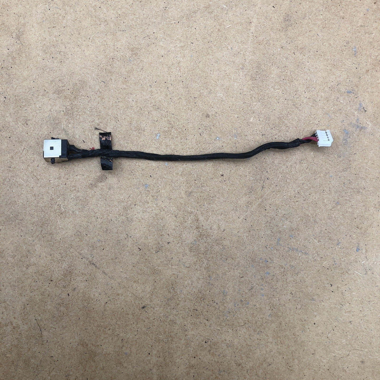 Connecteur de charge - ESSENTIEL B SMART'MOUV 1506-7