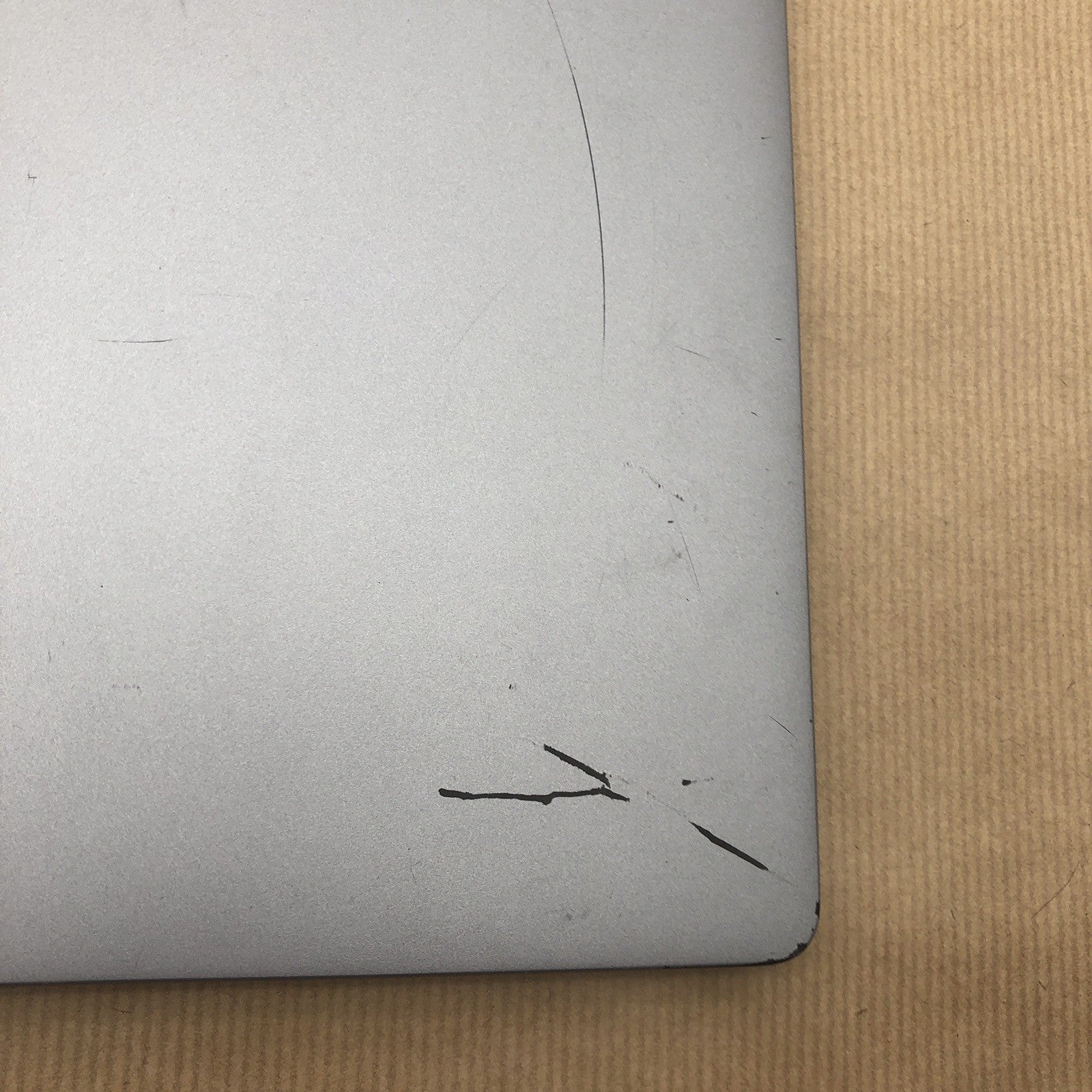Capot - DELL Latitude 5310