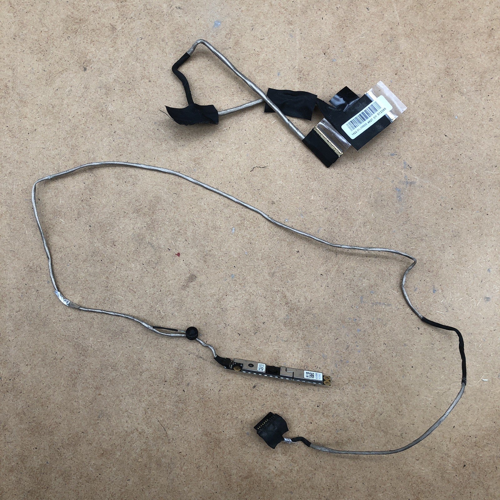 Connecteur écran avec webcam et micro - ESSENTIEL B SMART'MOUV 1506-7