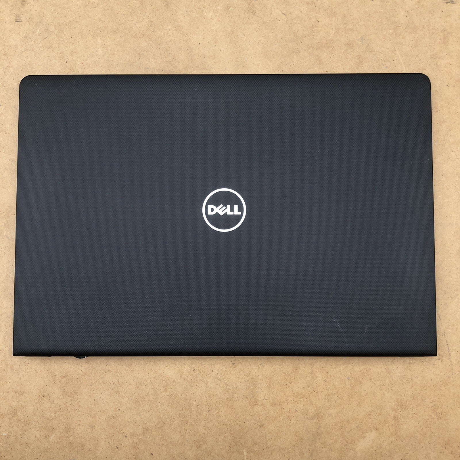 Capot - Dell Vostro 15 - P63F (3)