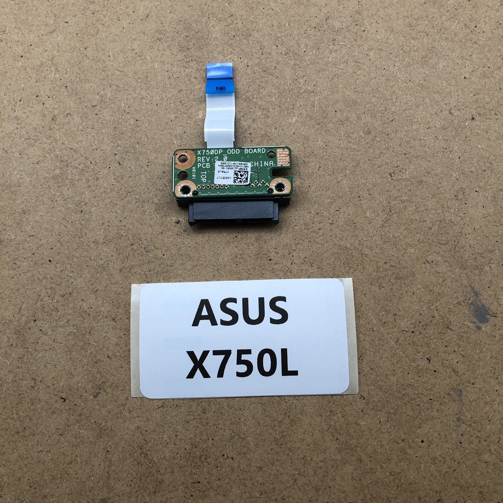 Connecteur sata - Asus X750L