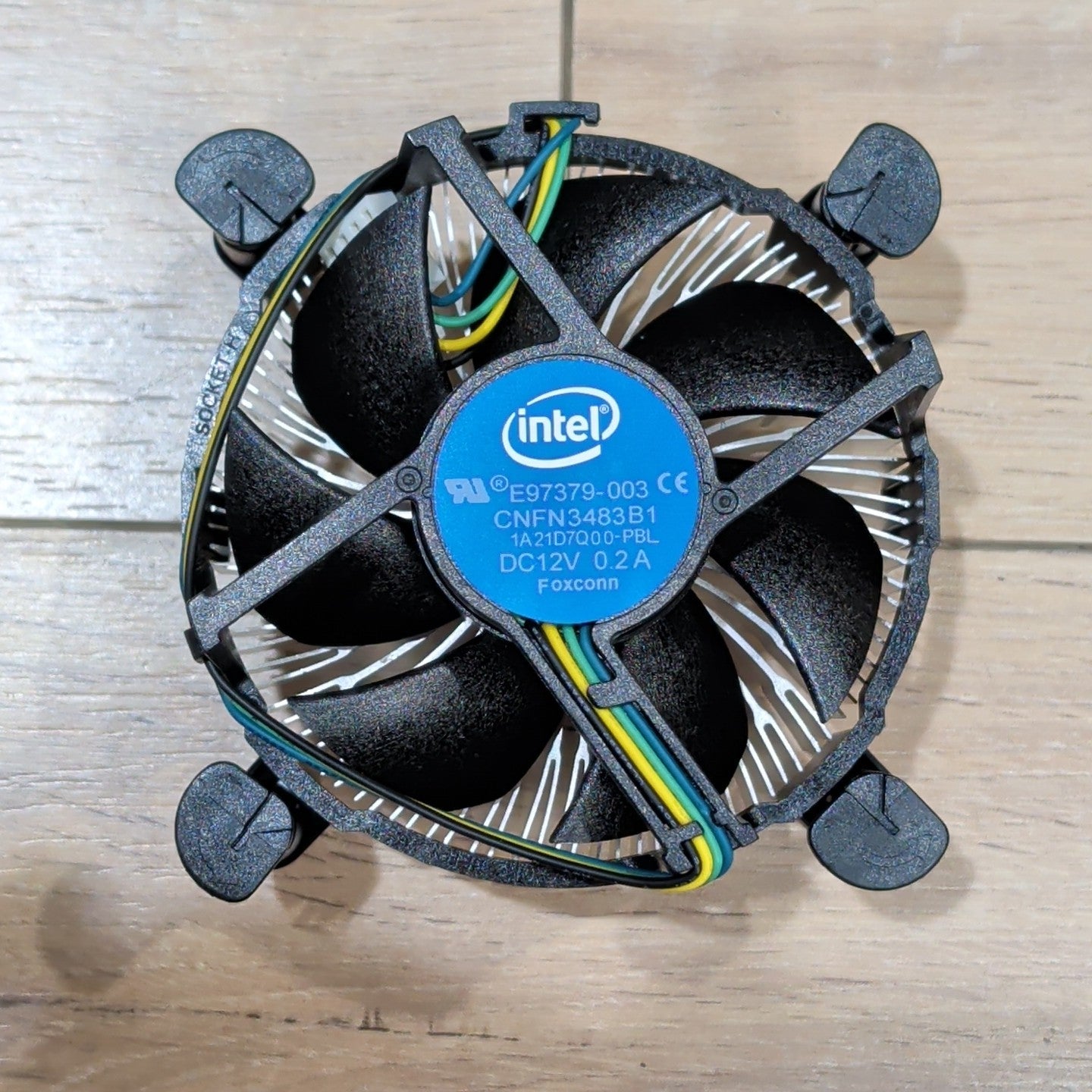 Ventirad Intel E97379-003 pour i3/i5/i7 - Socket 1200/1155/1150/1151 - NEUF