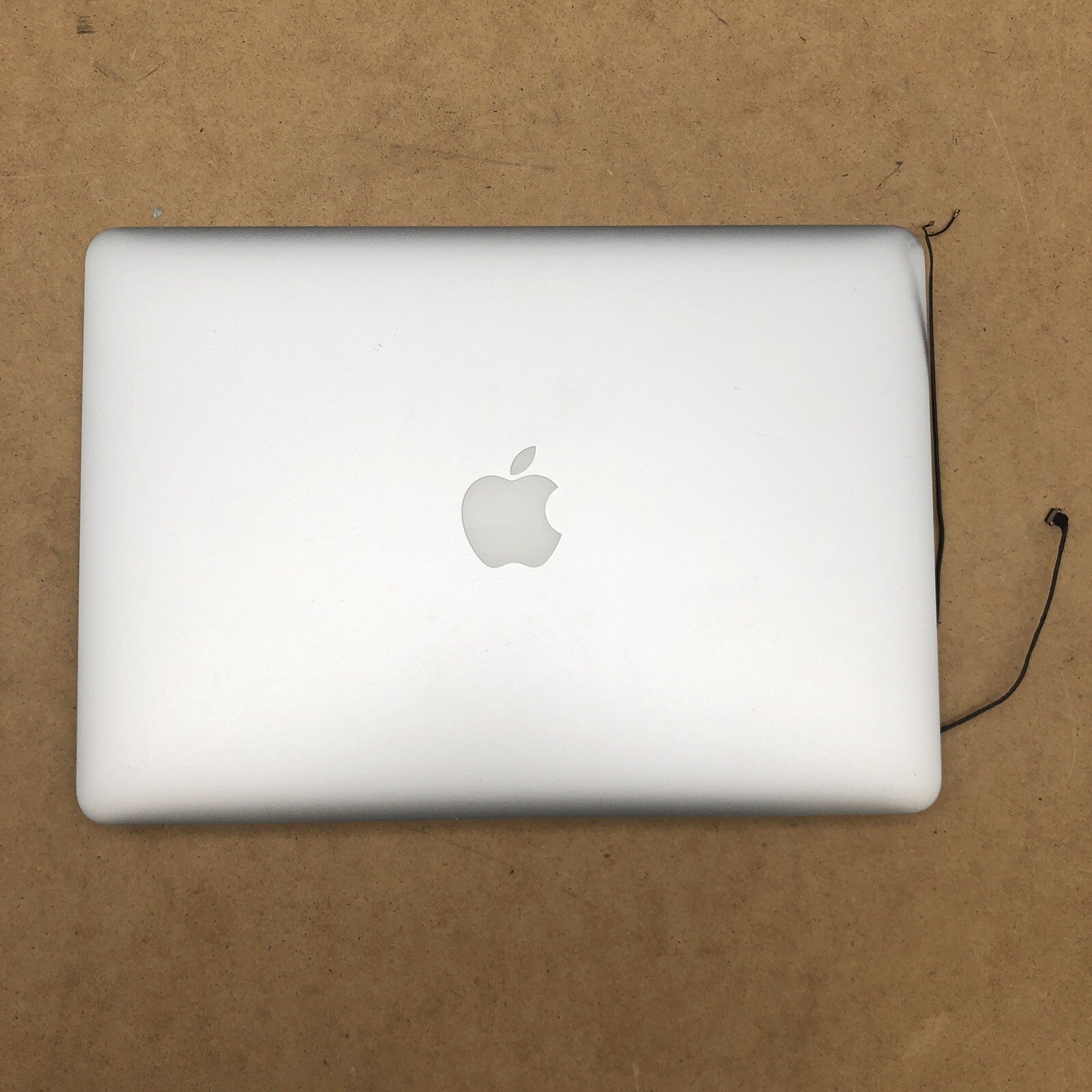 Capot complet avec écran - Macbook Air A1466 i5 début 2014 (2)
