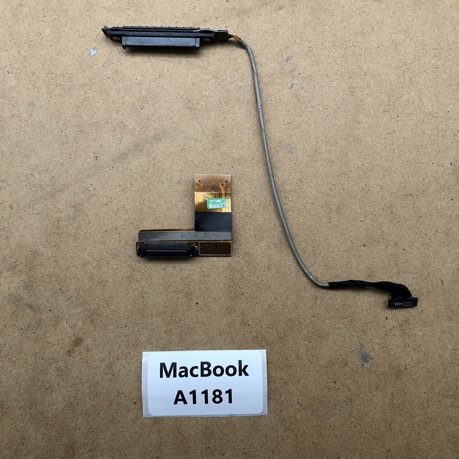 Lot connecteurs Lecteur DVD et Disque dur - MacBook A1181