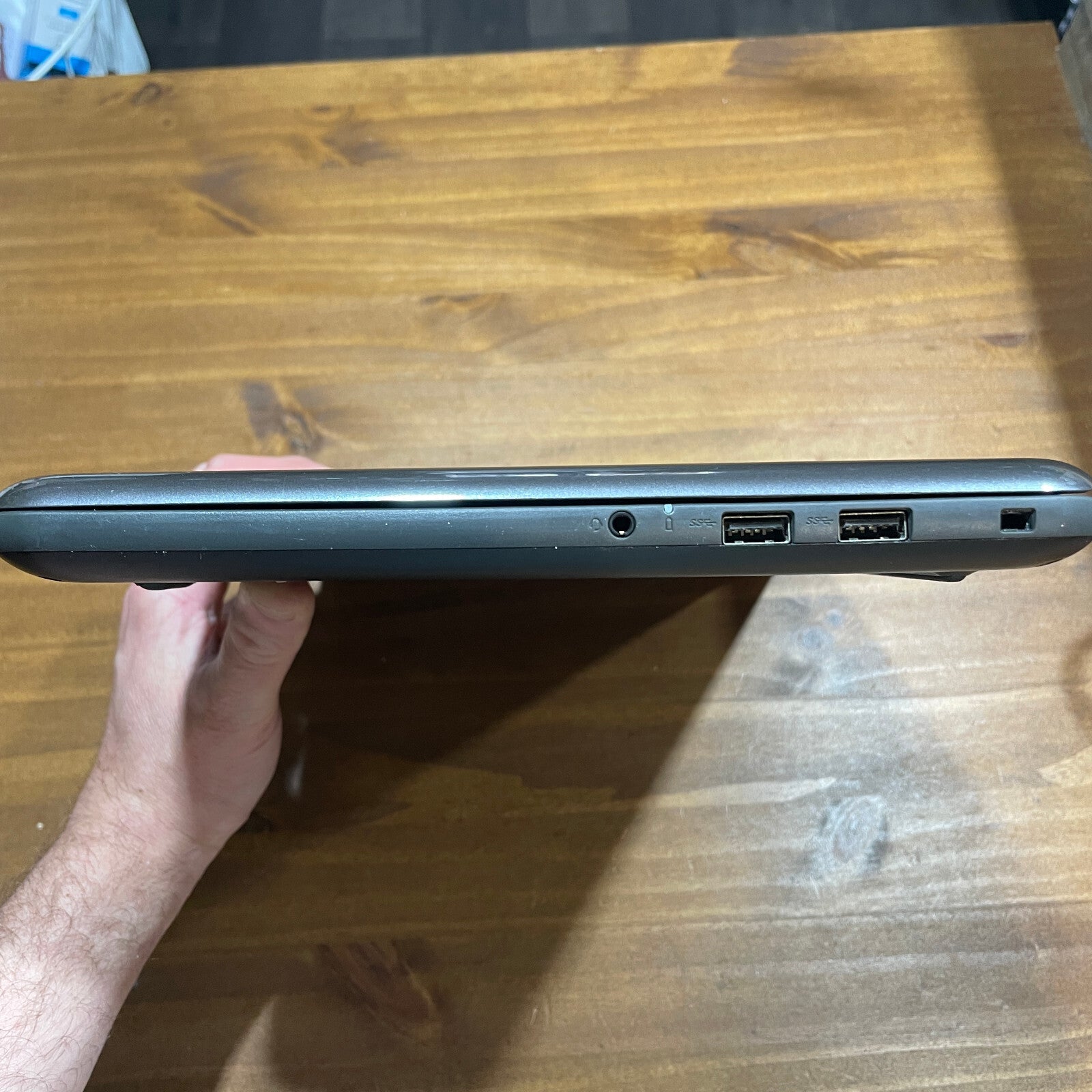 DELL LATITUDE 3380 Intel core  I5 - 8go - SSD 128go - Win11 Pro - Excellent état