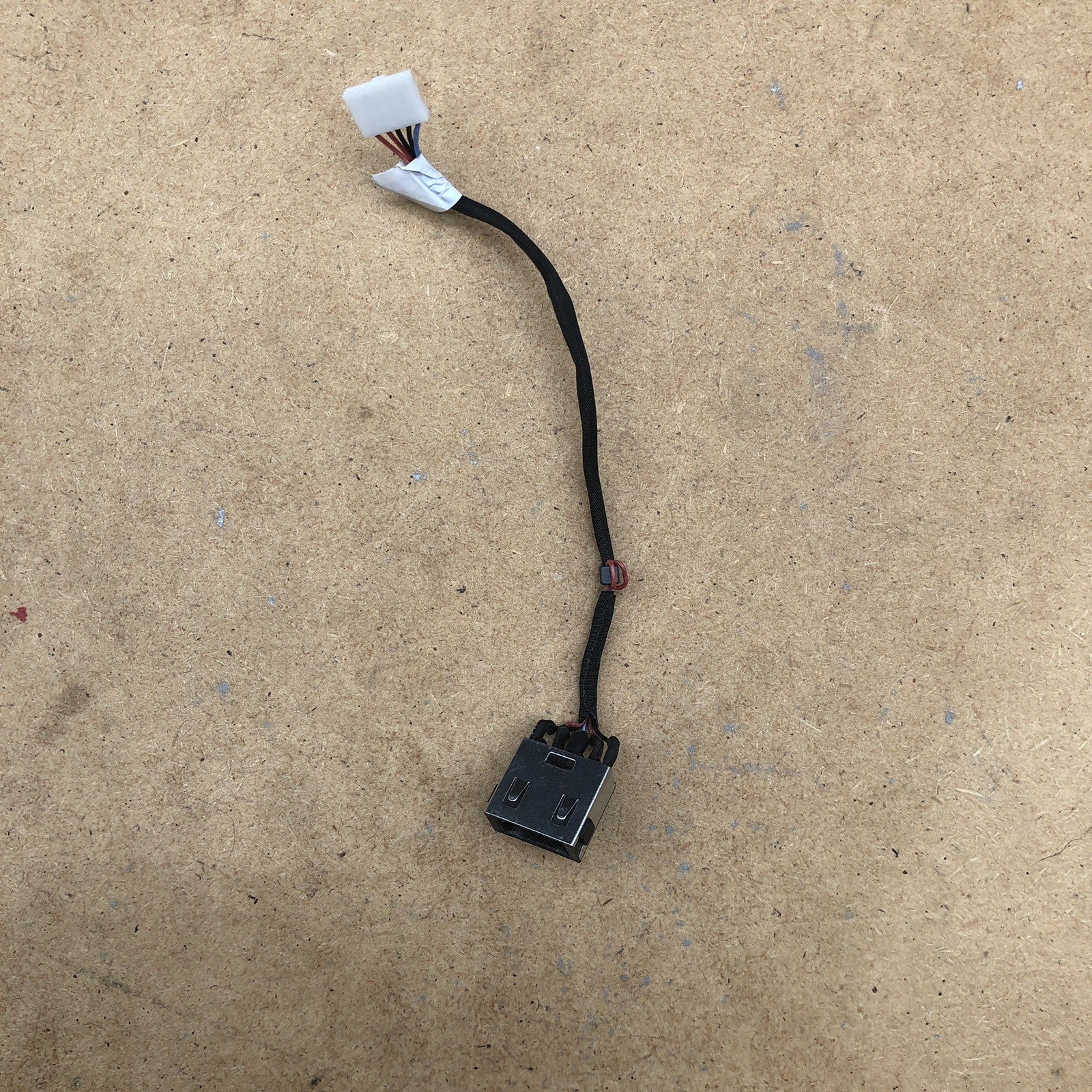 Connecteur de charge - Lenovo L570