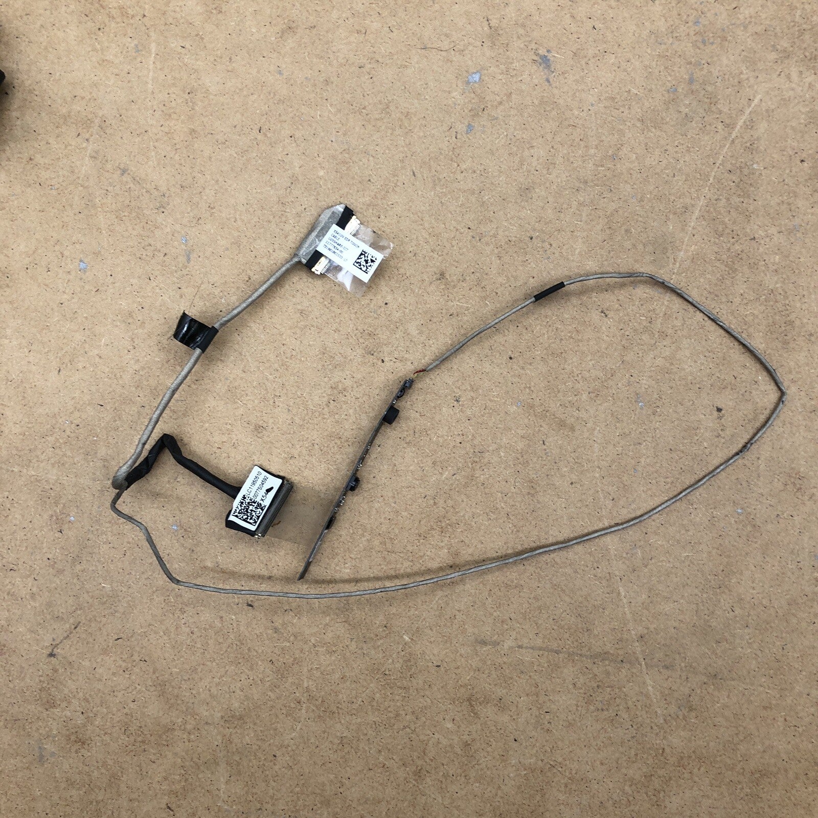Connecteur écran avec webcam - Asus R541N