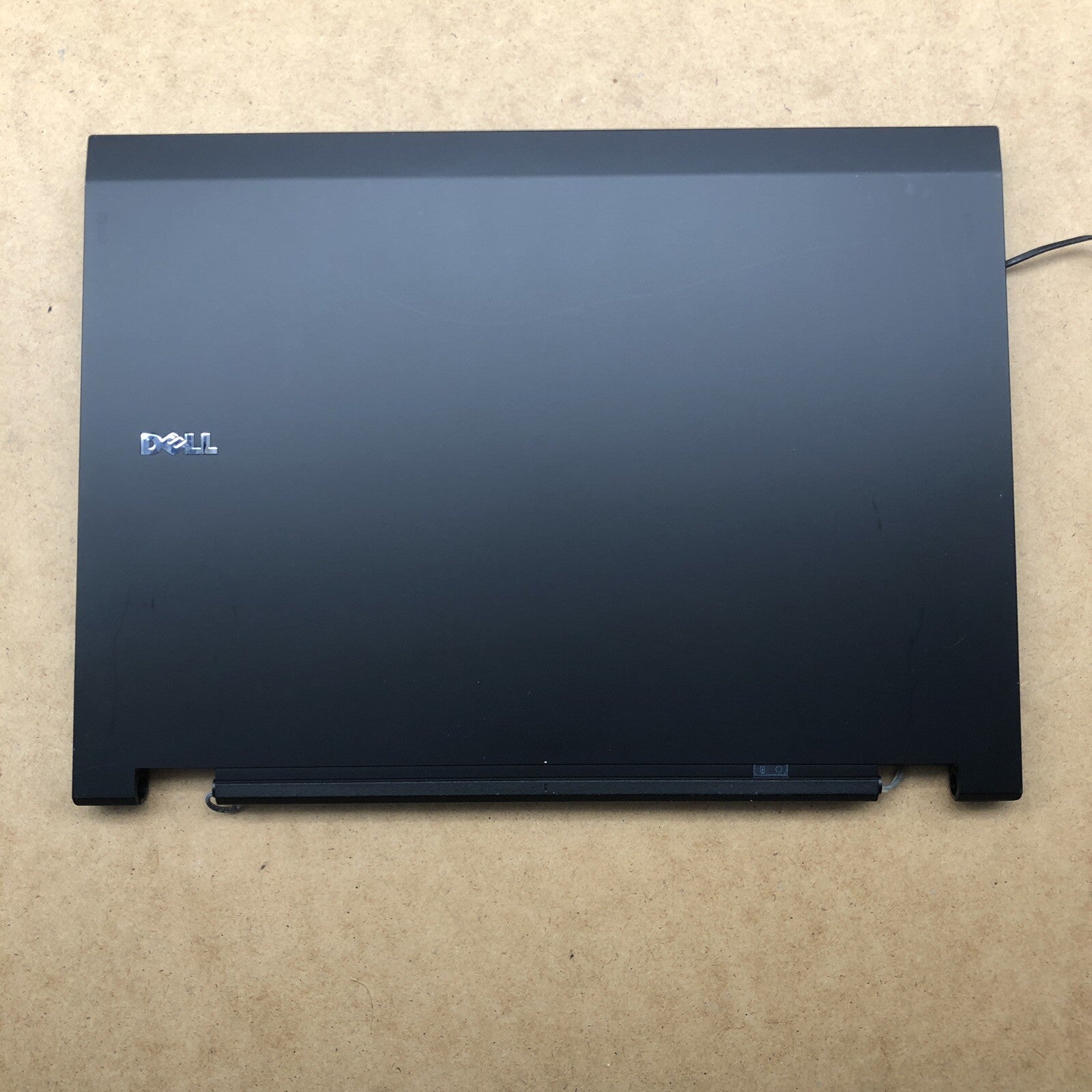 Capot - Dell Latitude E5500