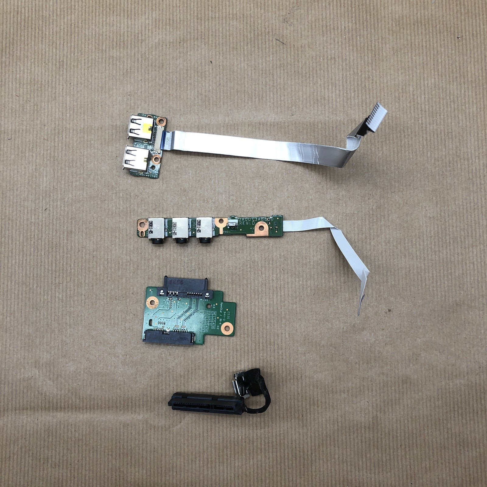 Connecteur USB/jack et sata - HP DV7-3010sf