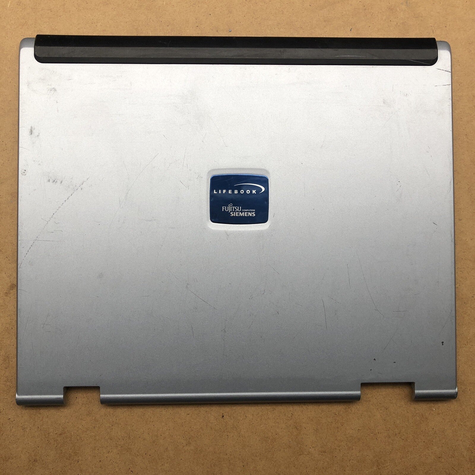 Capot dessus - Fujitsu Lifebook E4010D