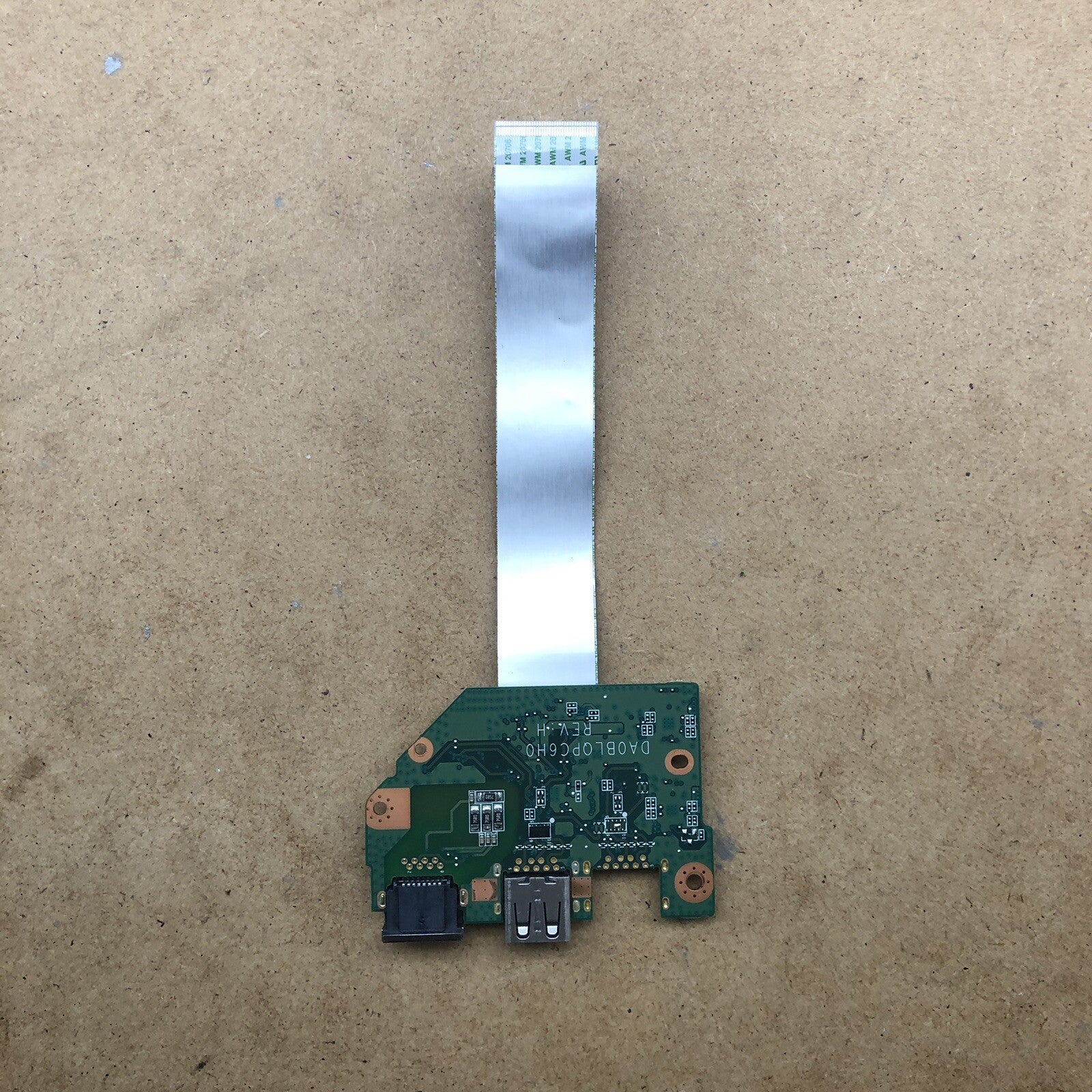 Carte USB - Toshiba Satellite C55-C-1WD