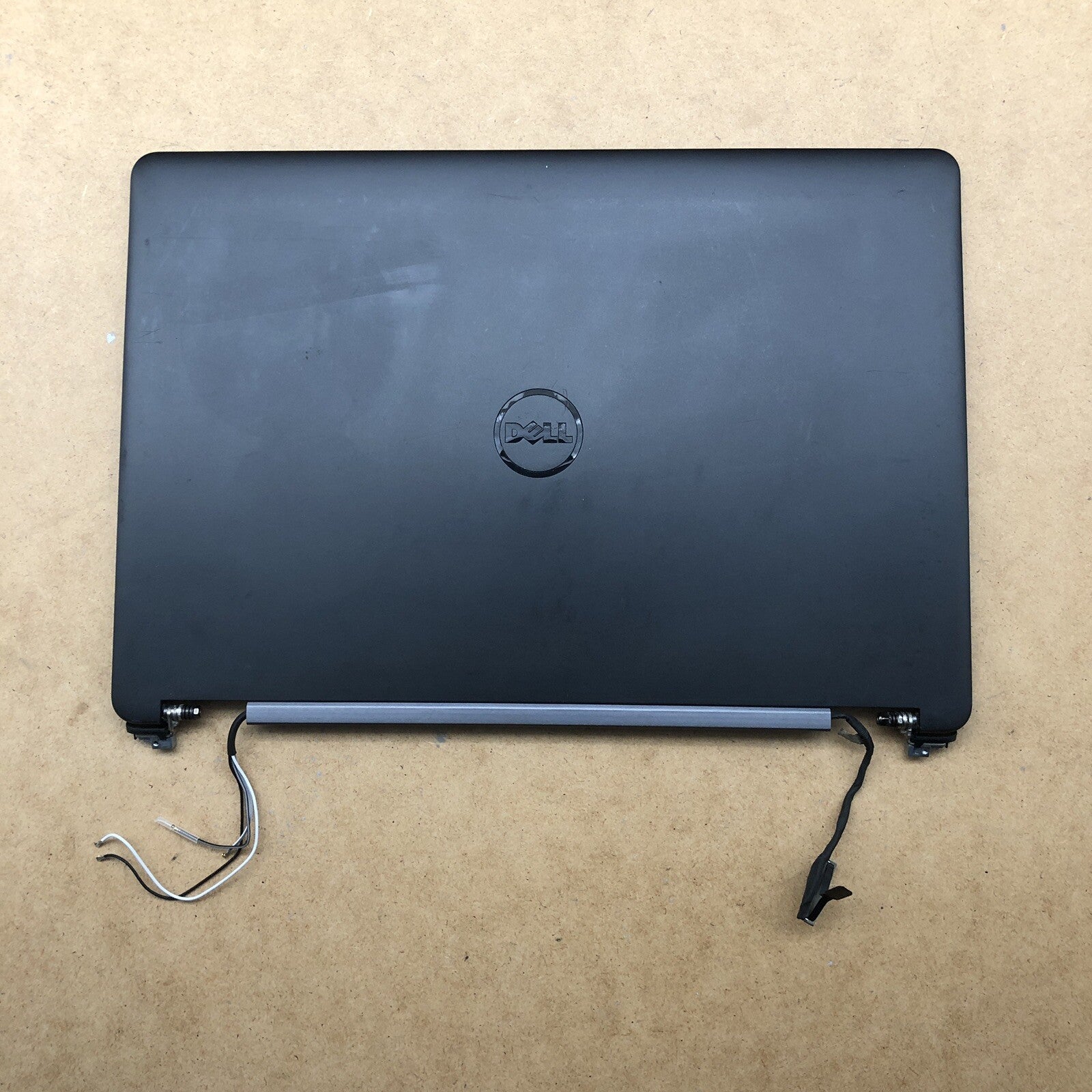 Capot complet avec écran - Dell E5470