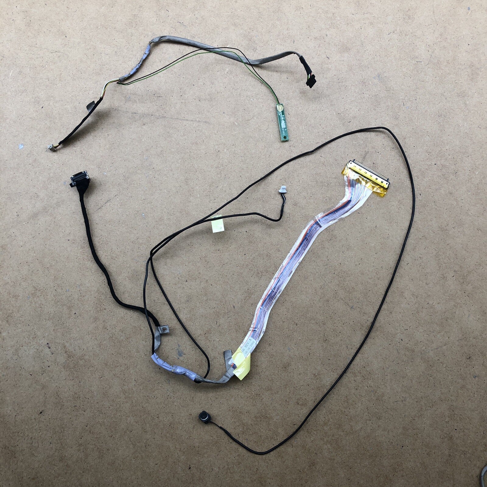 Connecteur écran - iBook A1055