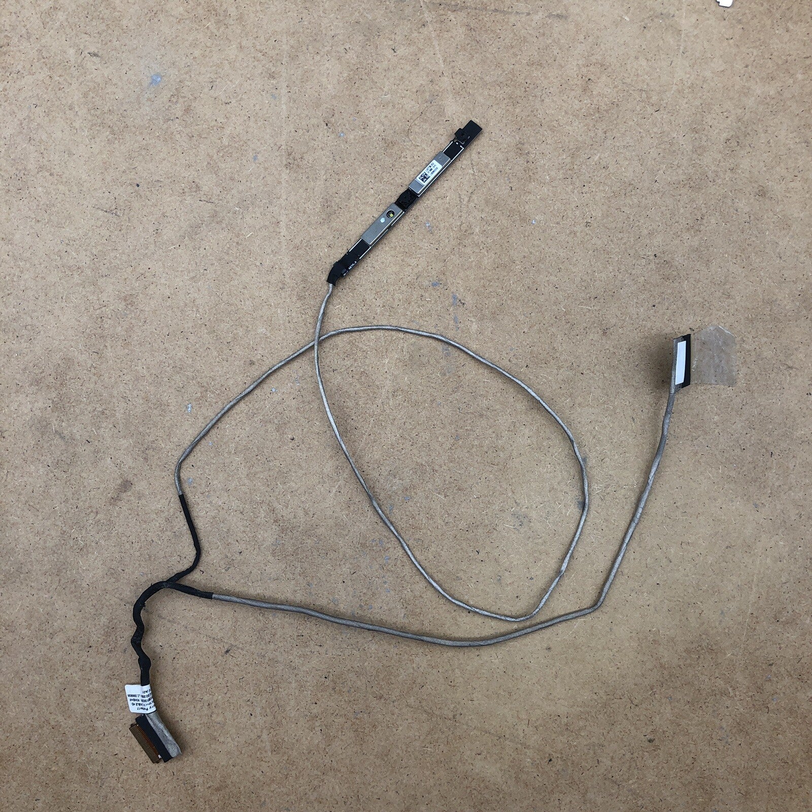 Connecteur écran avec webcam - HP 17-ca2061nf