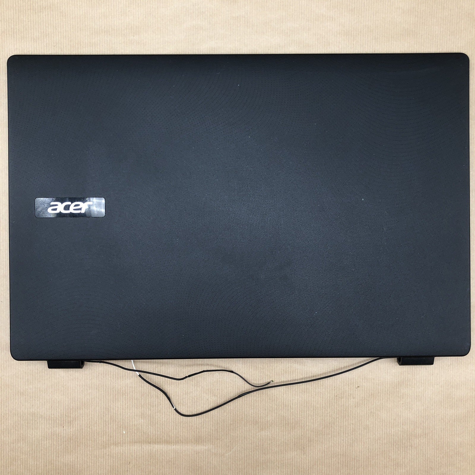 Capot - Acer Aspire ES1-731 (1)