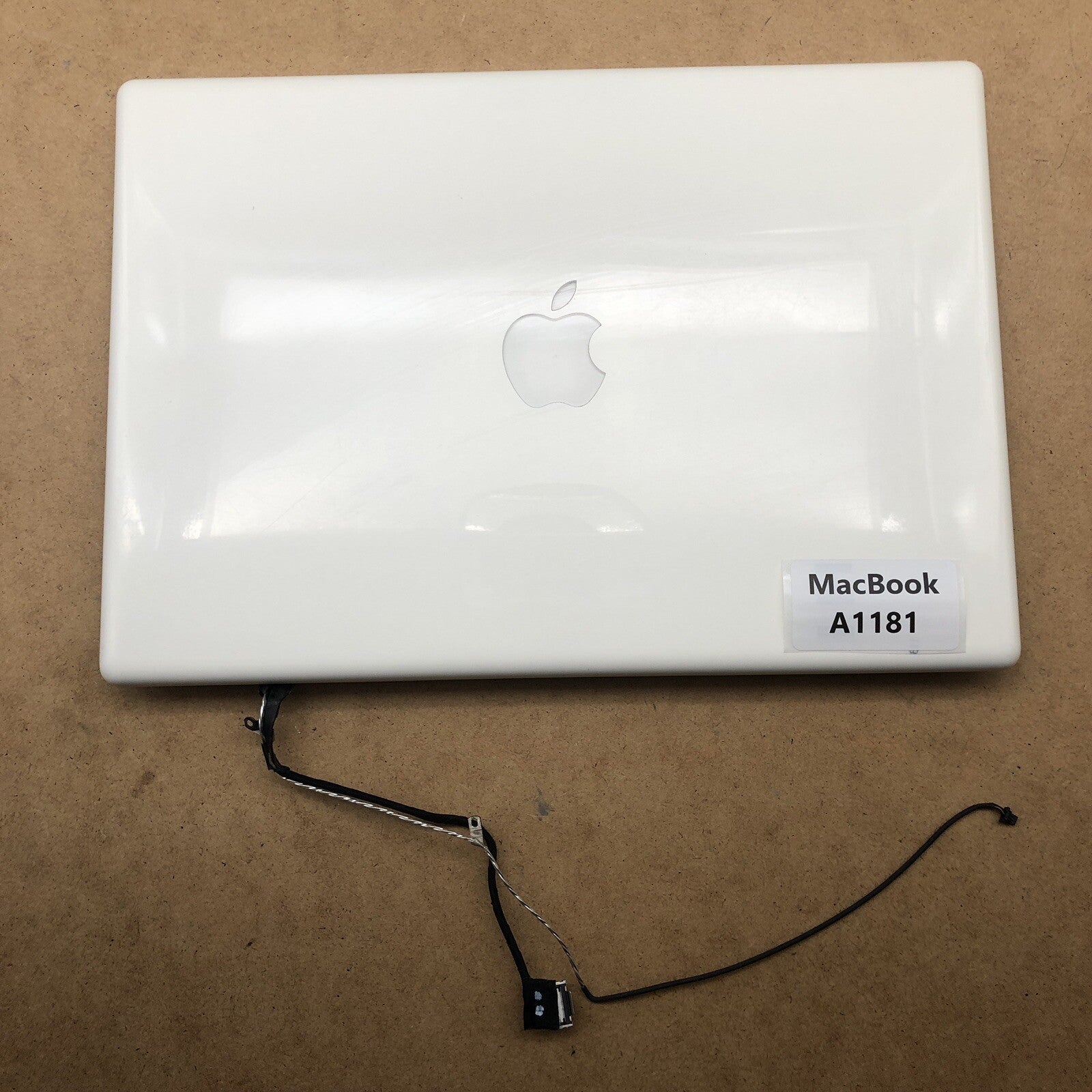 Capot complet avec écran - MacBook A1181