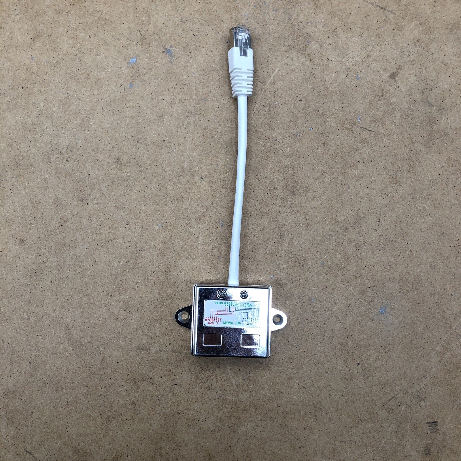 Lot de 4 Doubleur de port RJ45 - Produit Neuf