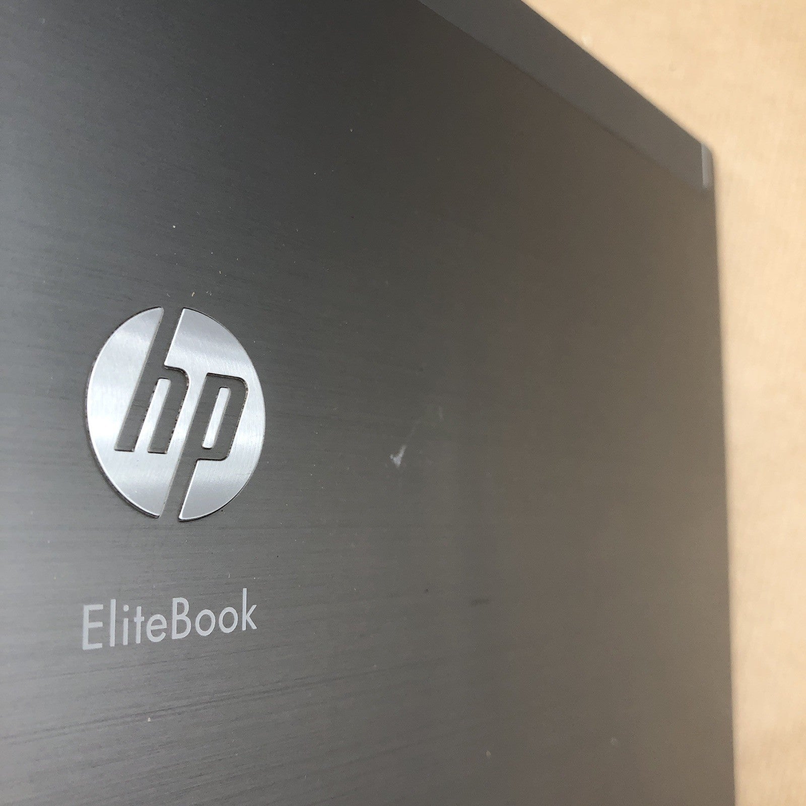 Capot complet - HP Elitebook 8440P (2)