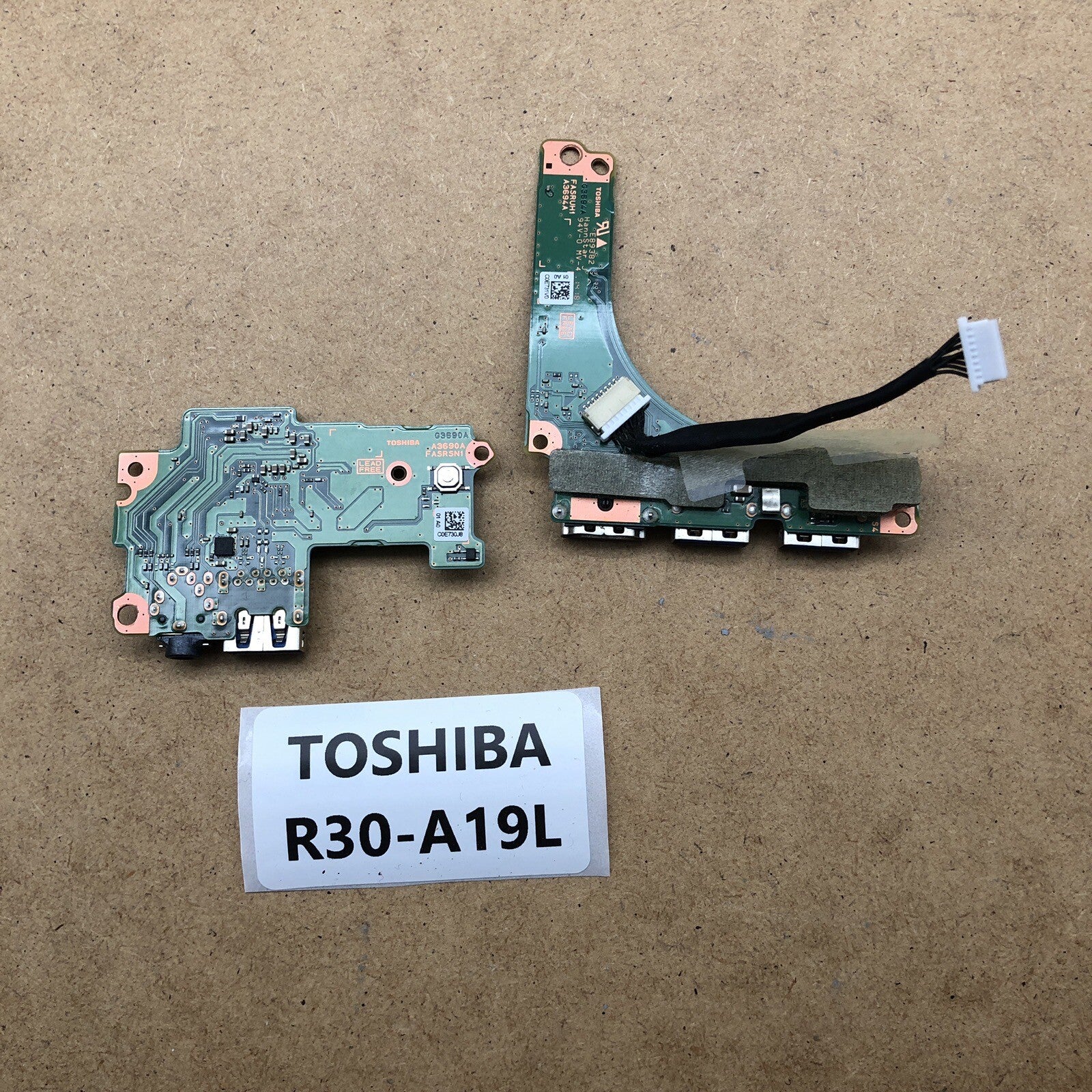 Lot de carte USB/Jack - Toshiba PORTEGE R30-A19L