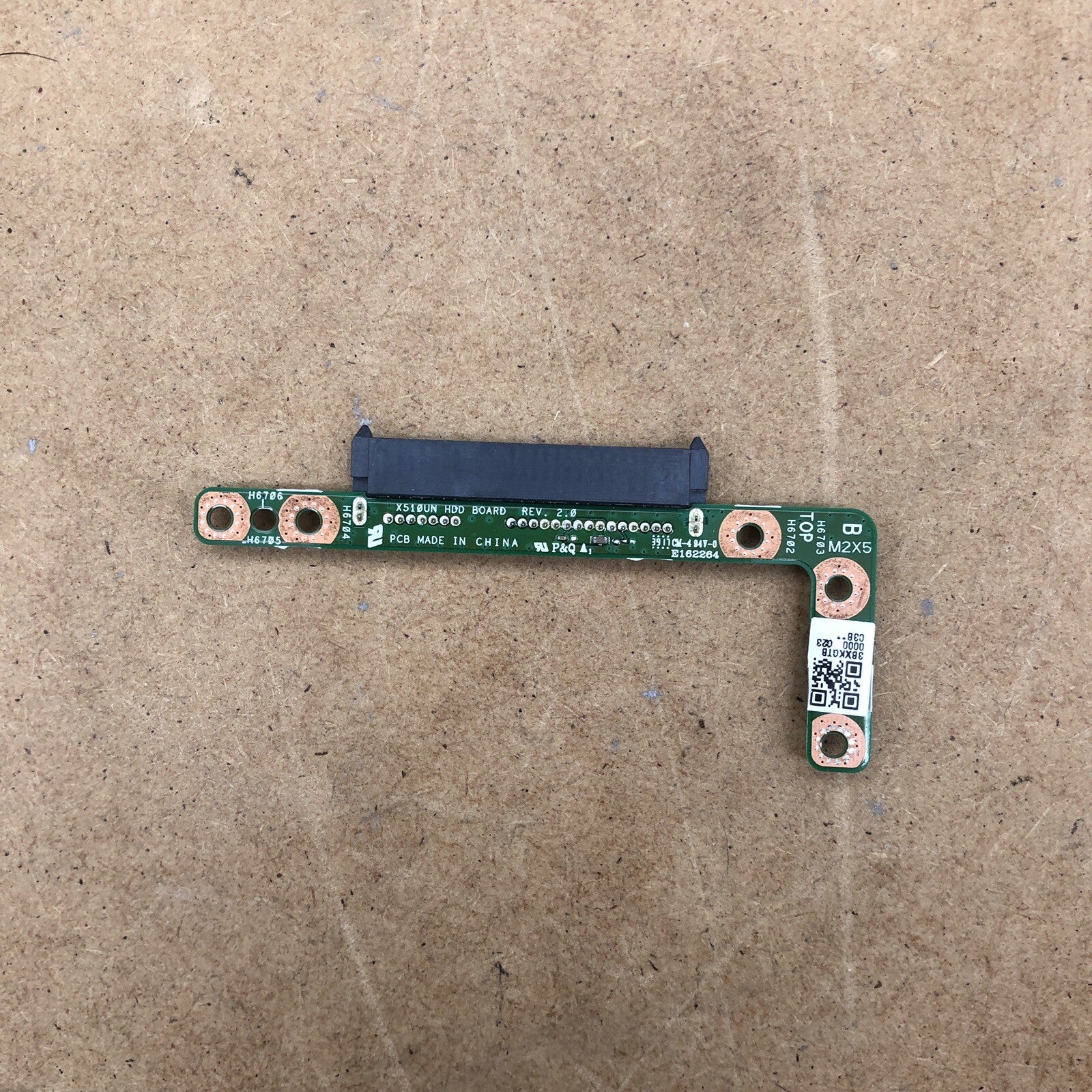 Connecteur sata disque dur - Asus R520U