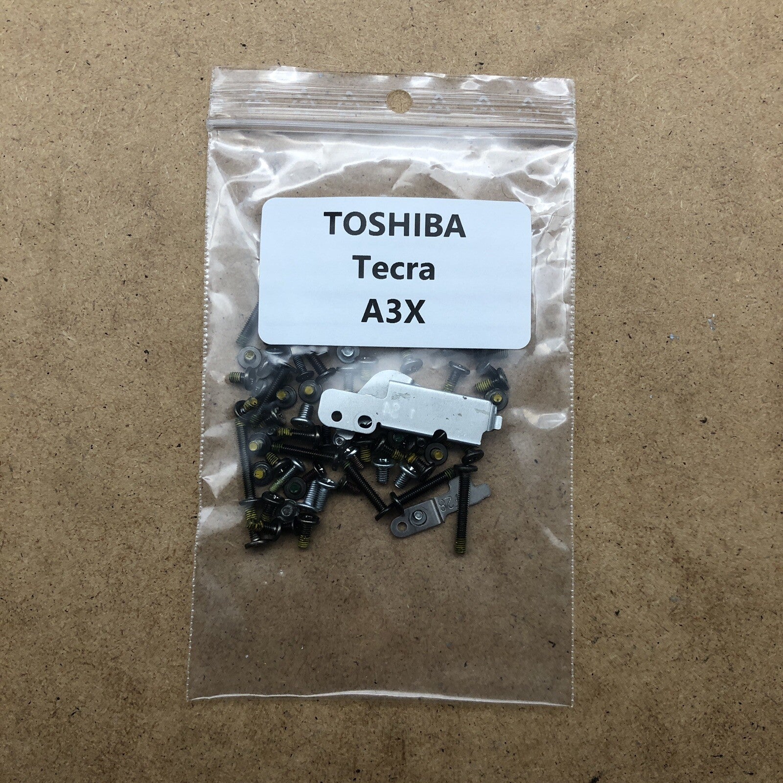 Visserie - Toshiba Tecra A3X