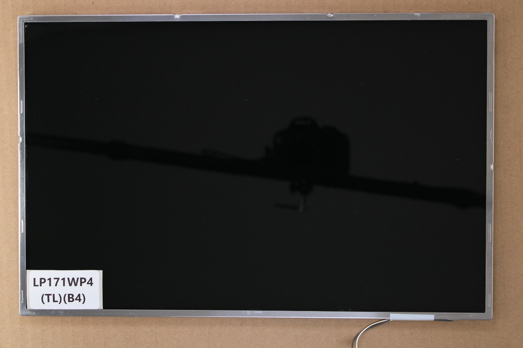 Dalle écran  type LP171WP4 (TL)(B4)