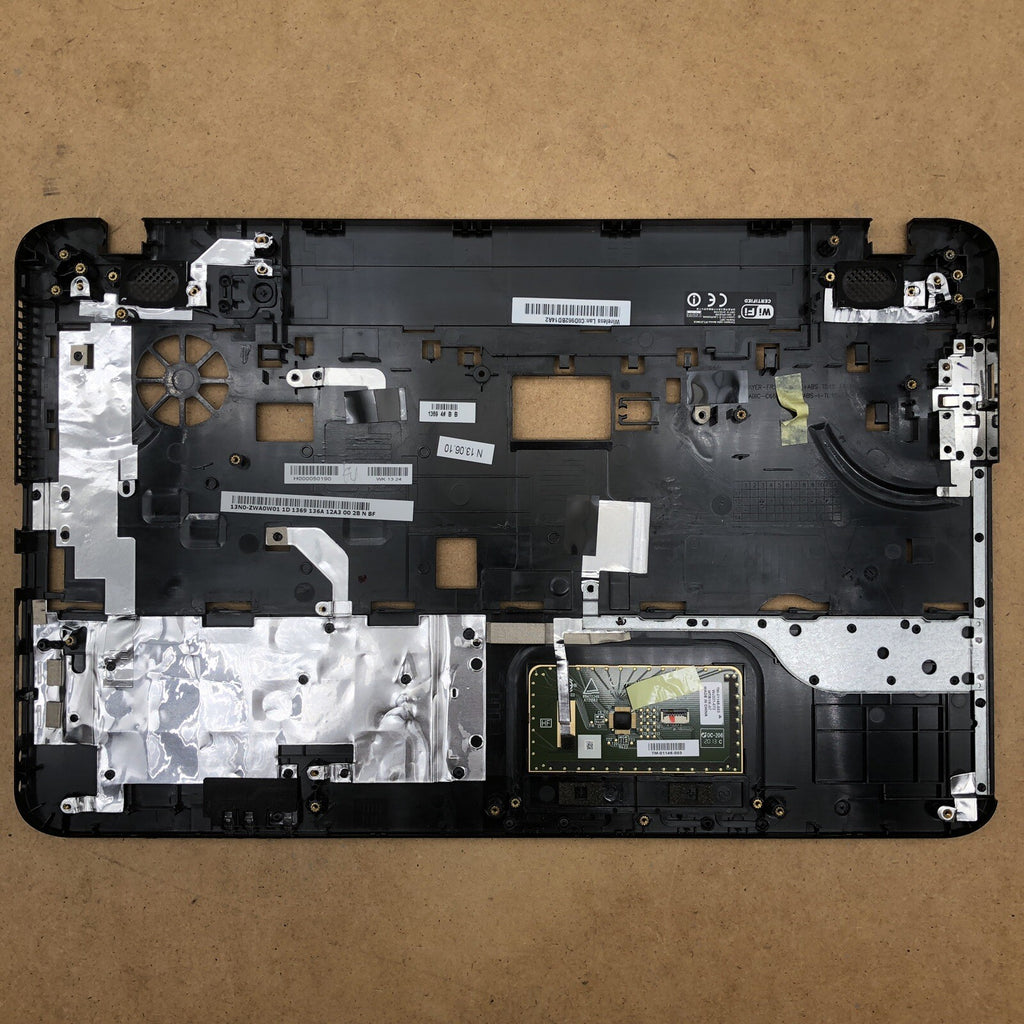 Plasturgie dessus - Toshiba Satellite C850D-11C