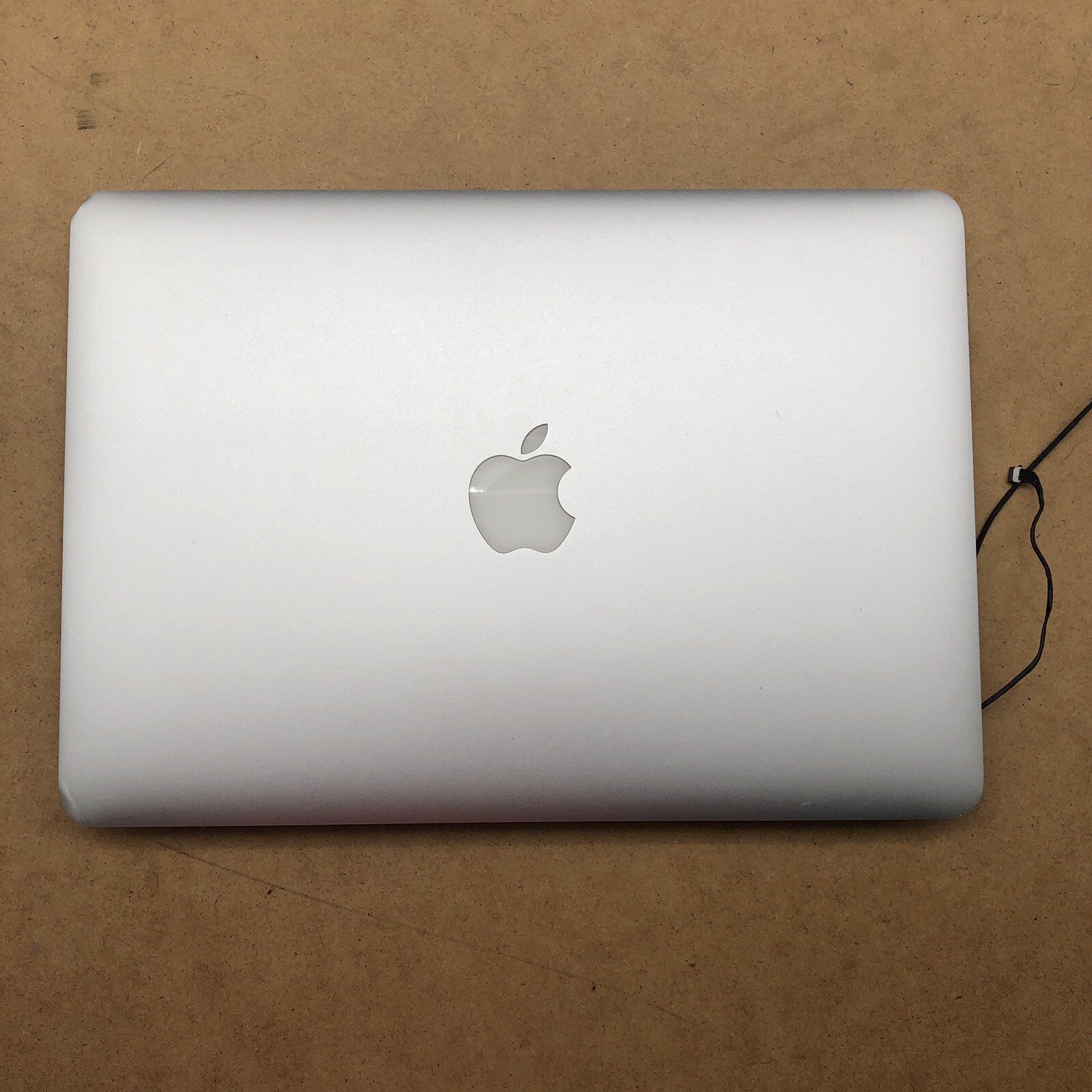 Capot complet avec écran - Macbook Air A1466 (1)