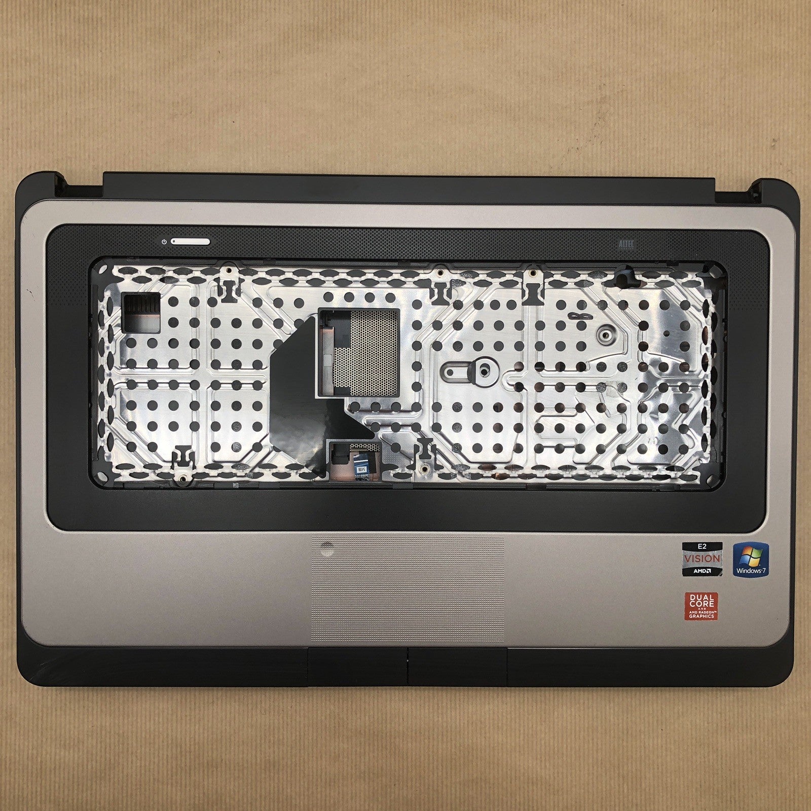 Plasturgie - HP Notebook 635 (2)