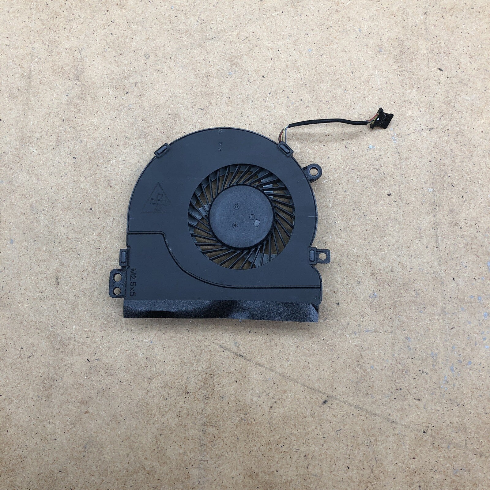 Ventilateur - Dell Latitude 3550