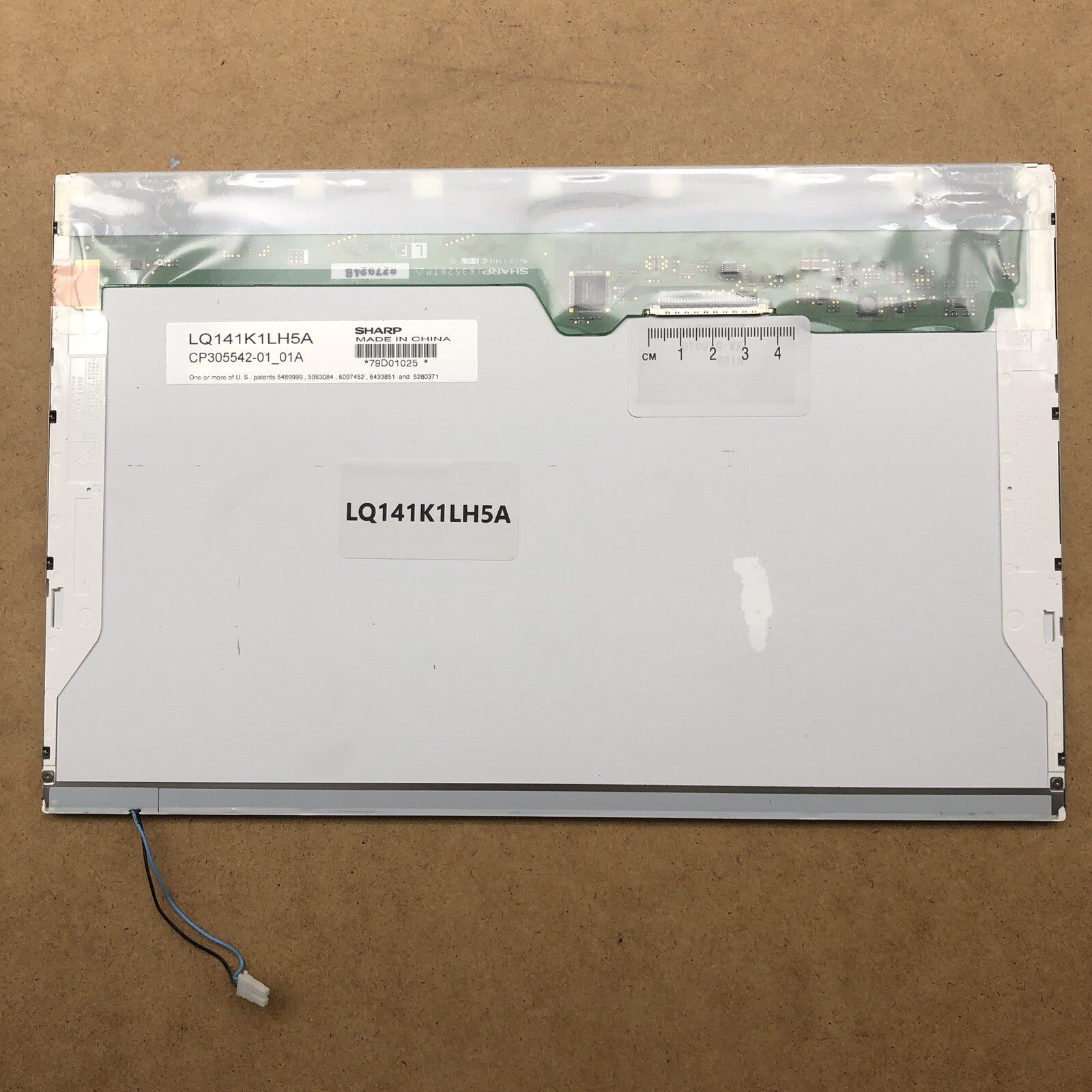 Dalle écran  type LQ141K1LH5A 